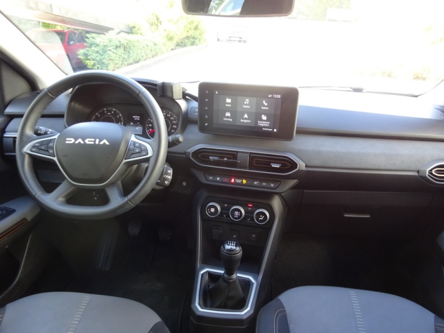 Dacia - SANDERO STEPWAY EXTREME+ TCe 90 (STVB M6 6U S)