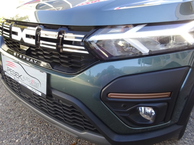 Dacia - SANDERO STEPWAY EXTREME+ TCe 90 (STVB M6 6U S)
