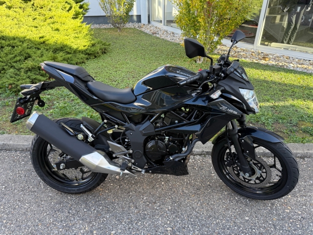 Kawasaki - Z 125