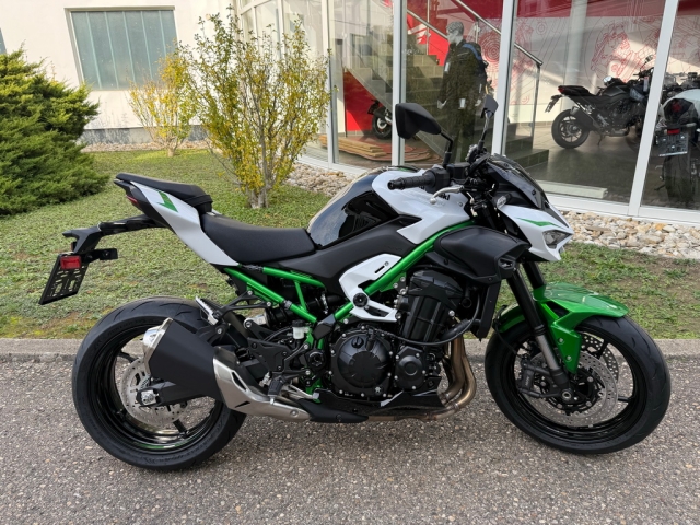 Kawasaki - Z 900