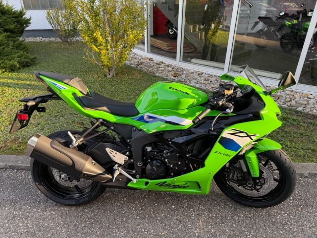 Kawasaki - NINJA ZX-6R