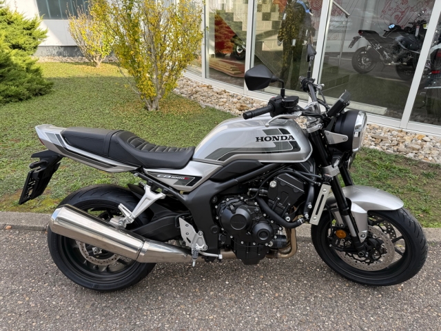Honda - CB 1000 F